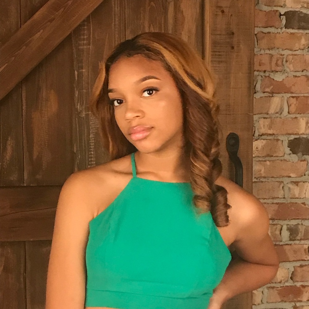 Meet your Posher, Jadé